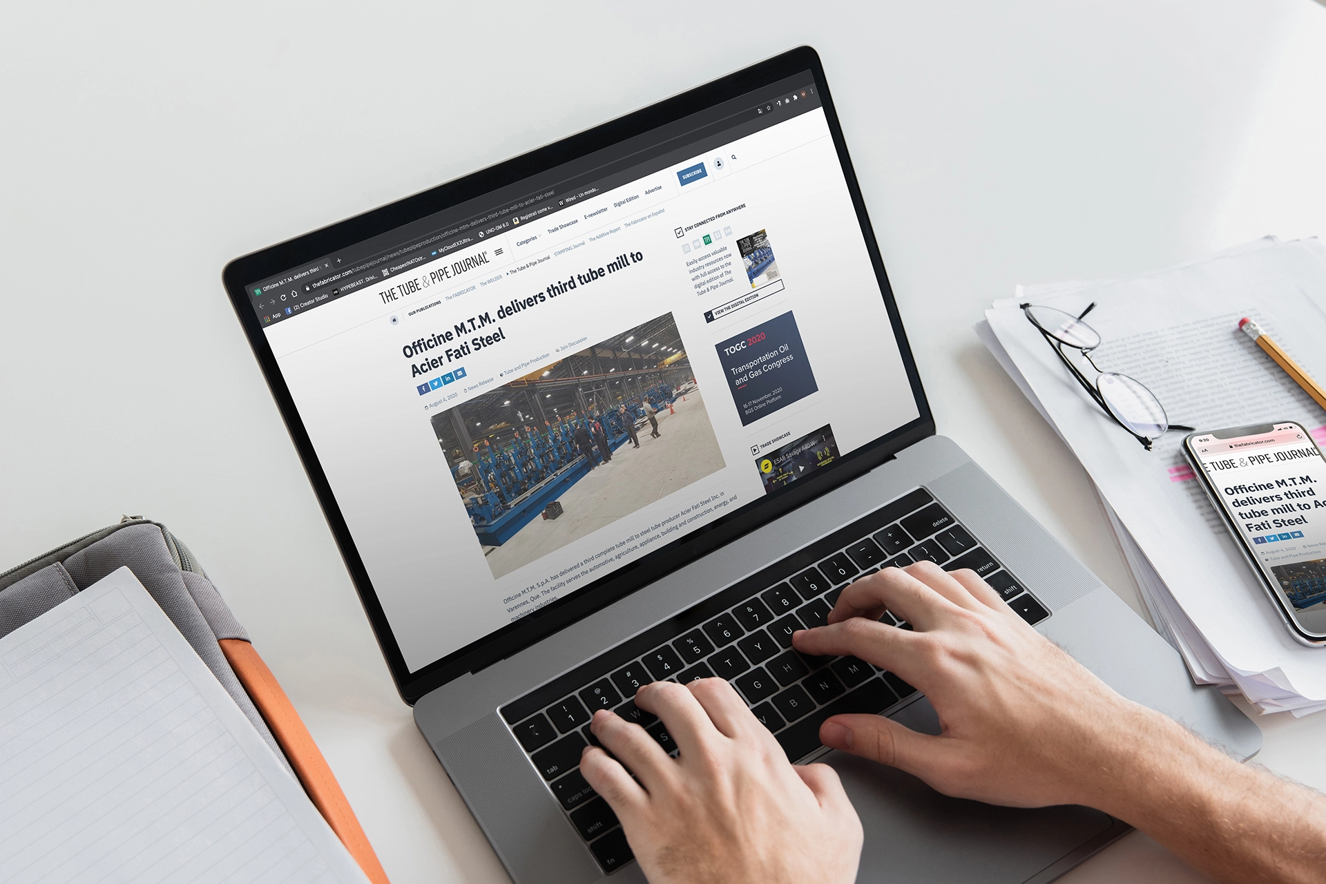 Laptop with news announcement